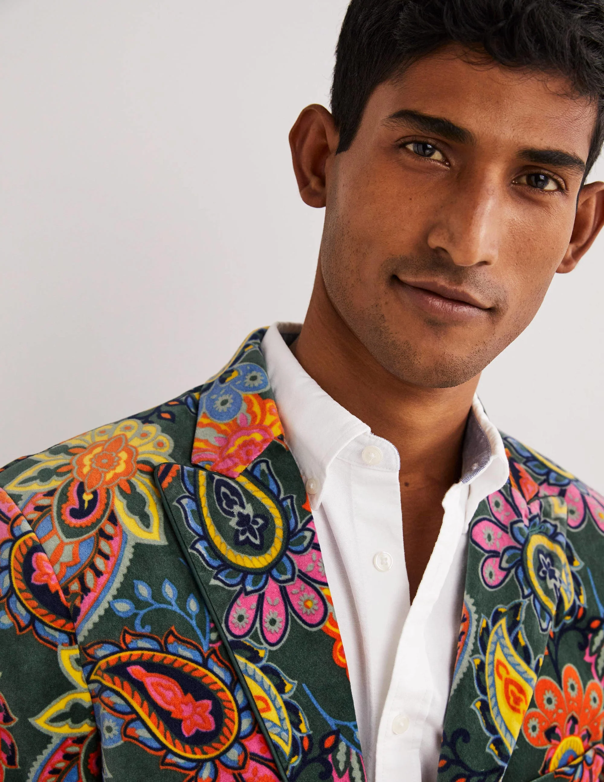 Classic Velvet Printed Blazer-Trekking Green Paisley - Image 4