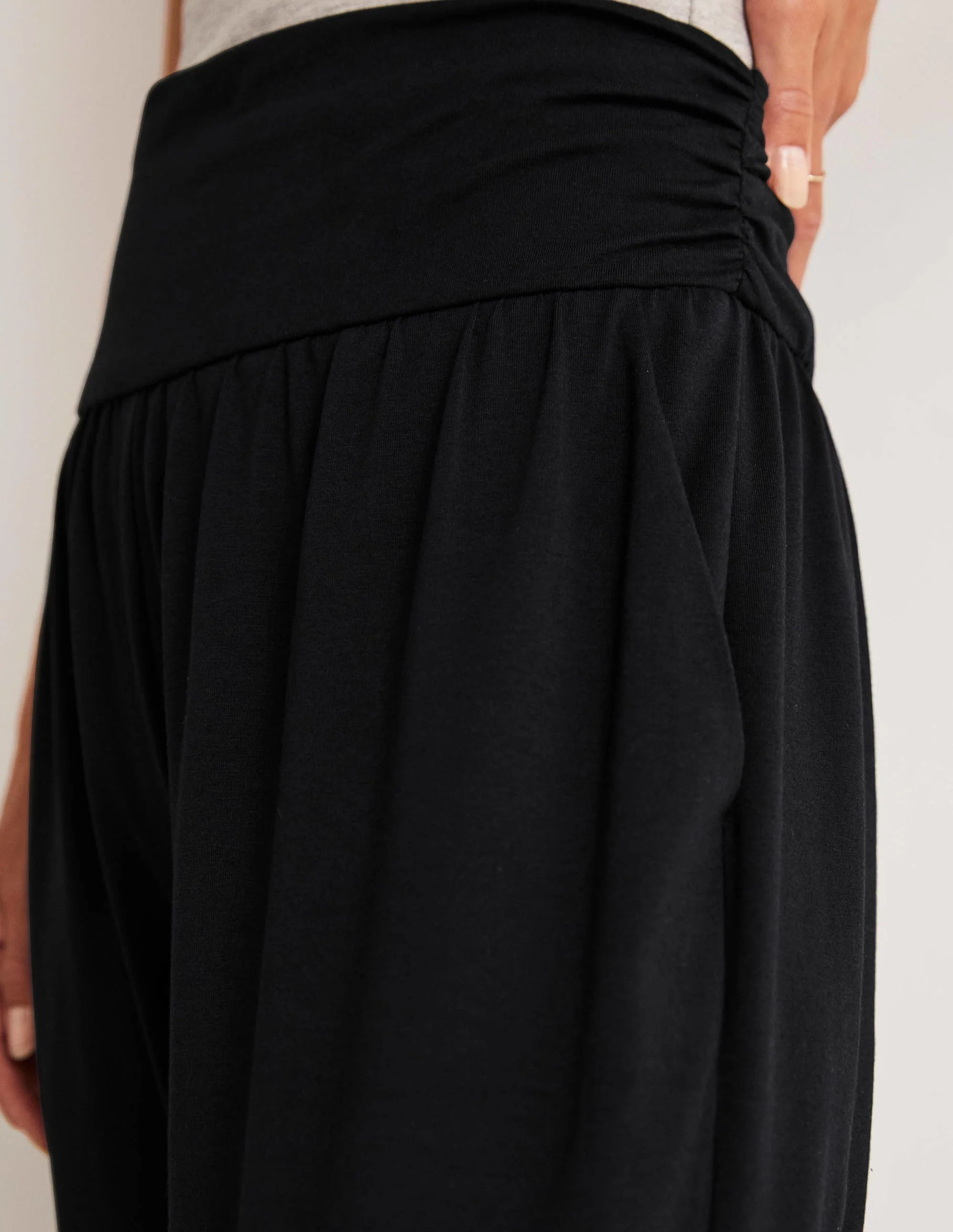 Hareem Jersey Joggers-Black - Image 7