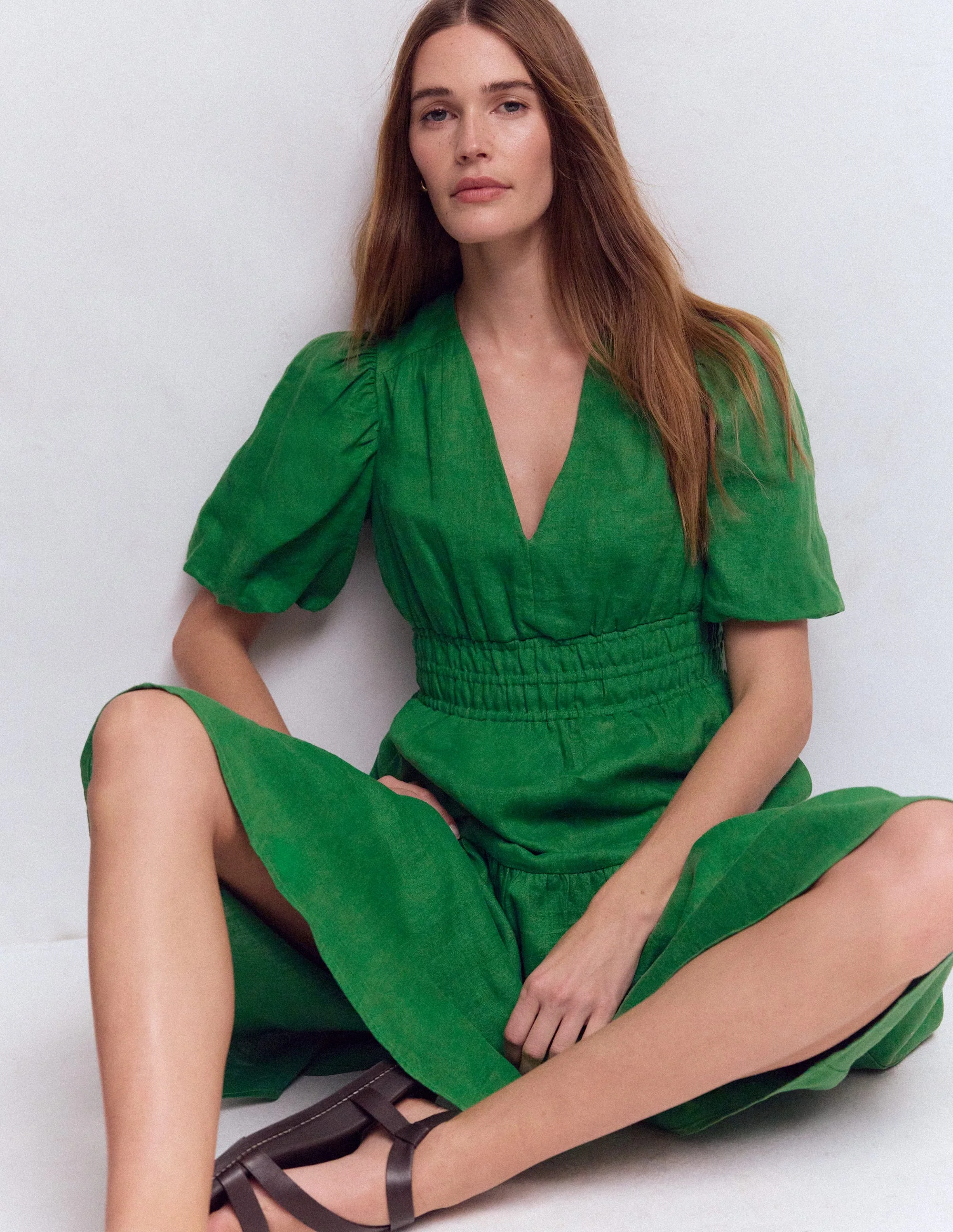 Irene Linen Midi Dress-Highland Green - Image 4