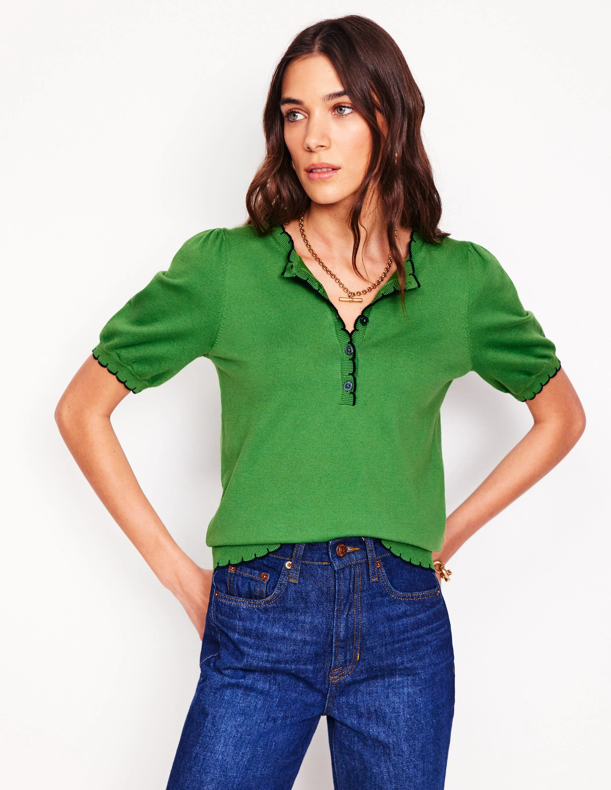 Pru Scallop Trim T-shirt-Paradise Green - Image 5