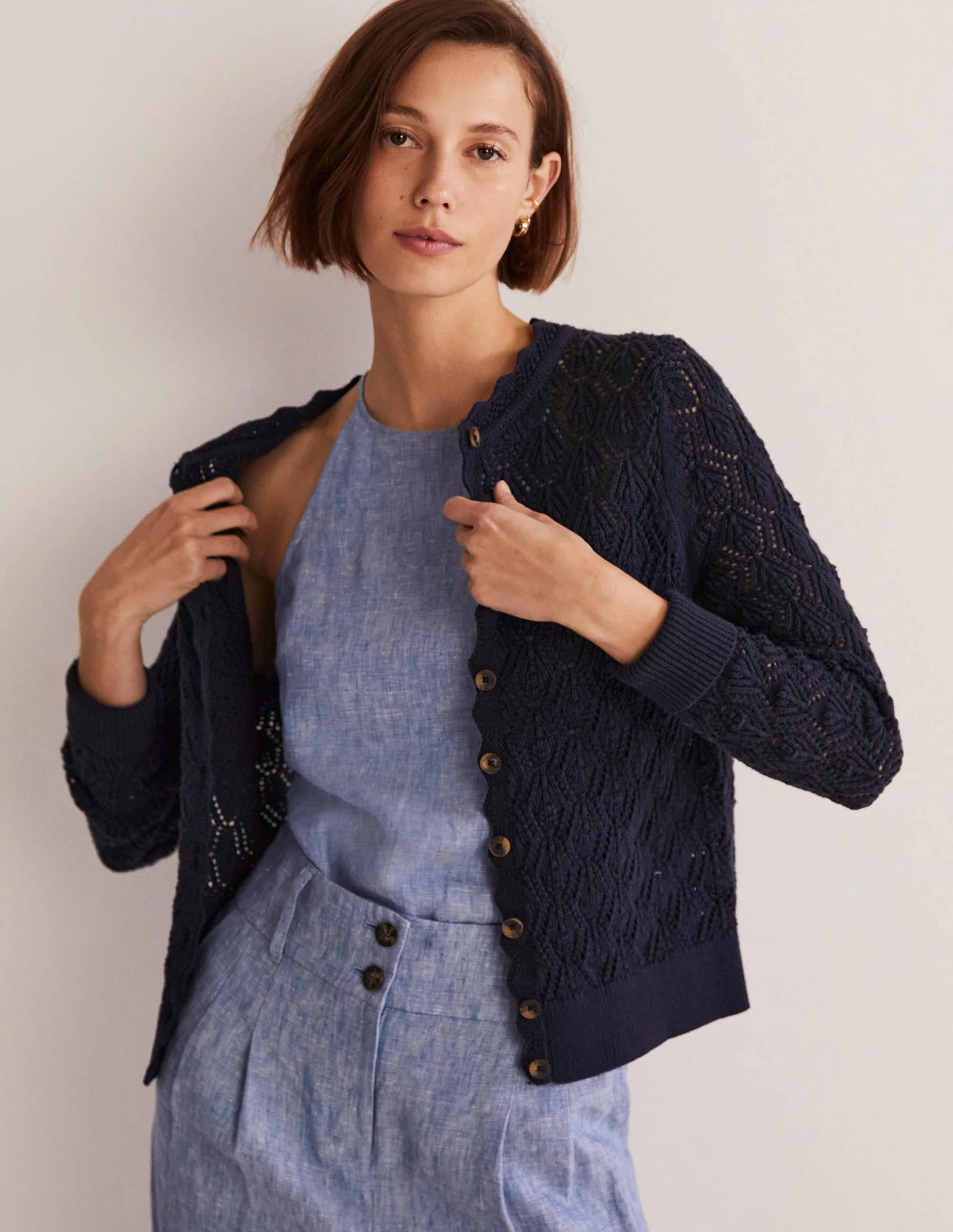 Scallop Crochet Cardigan-navy