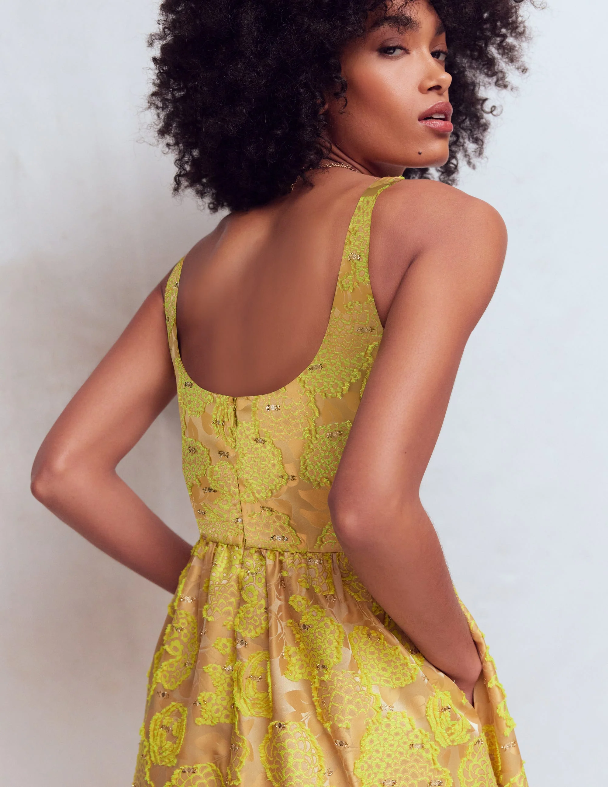 Scoop Neck Jacquard Dress-Yellow Jacquard - Image 5